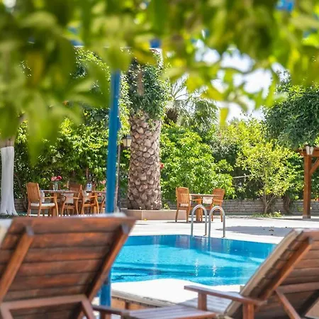 Sleeps 2, Shared Pool - Awz 304, 1 Apartment Muğla